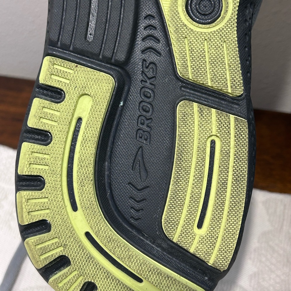 Brooks Ghost 16 Men’s 7.5 EU 40.5 Charcoal and Lime Athletic Shoes, EXCELLENT - Picture 11 of 14